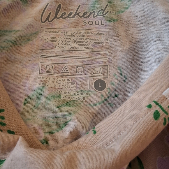 Weekend Soul, Large, Woman's, Flower & Open Weave Sleeves - Picture 4 of 6